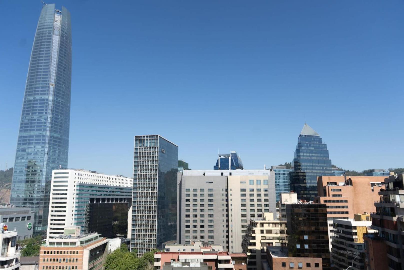 Modern 1br With View Of The Costanera Center Santiago